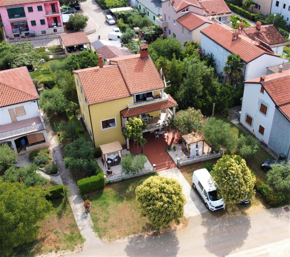 אומאג Lina Apartments מראה חיצוני תמונה